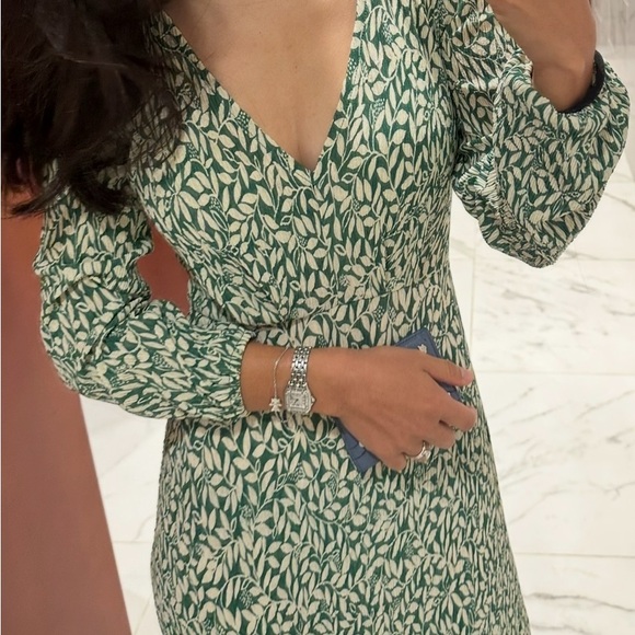 Elegant Textured Green Leaf Print Dress - Picture 1 of 3